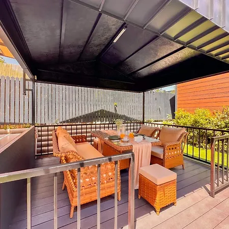 Baronet Kamping מלון *